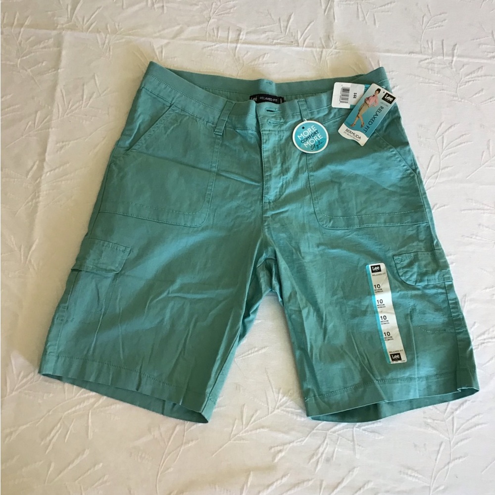 Lee Relaxed Fit Bermuda Women’s Shorts Item #184